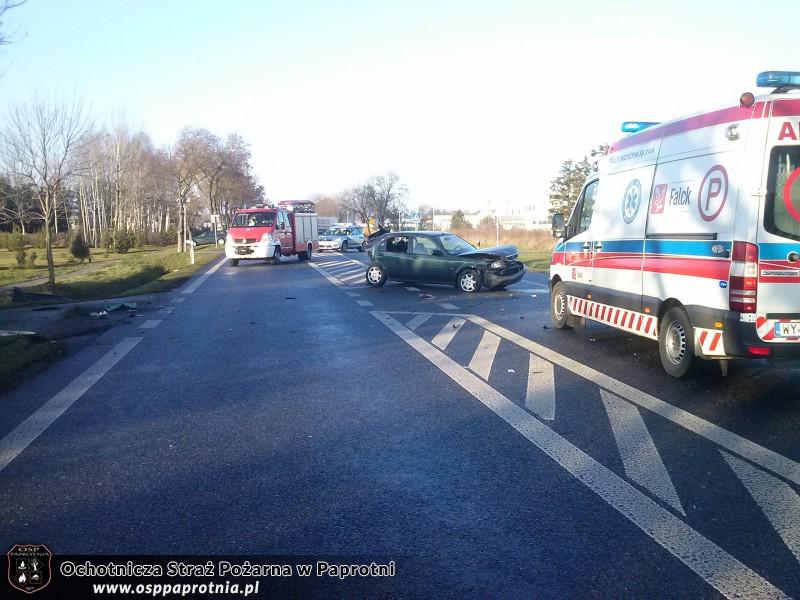 Wypadek na trasie krajowej 92 w miejscowości  Kozuszki Parcel