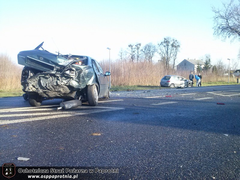 Wypadek na trasie krajowej 92 w miejscowości  Kozuszki Parcel