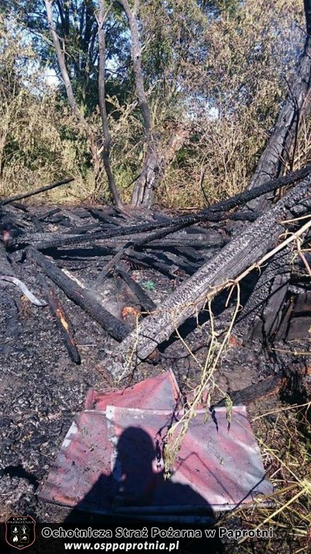 Pożar pustostanu w miejscowości Paski 