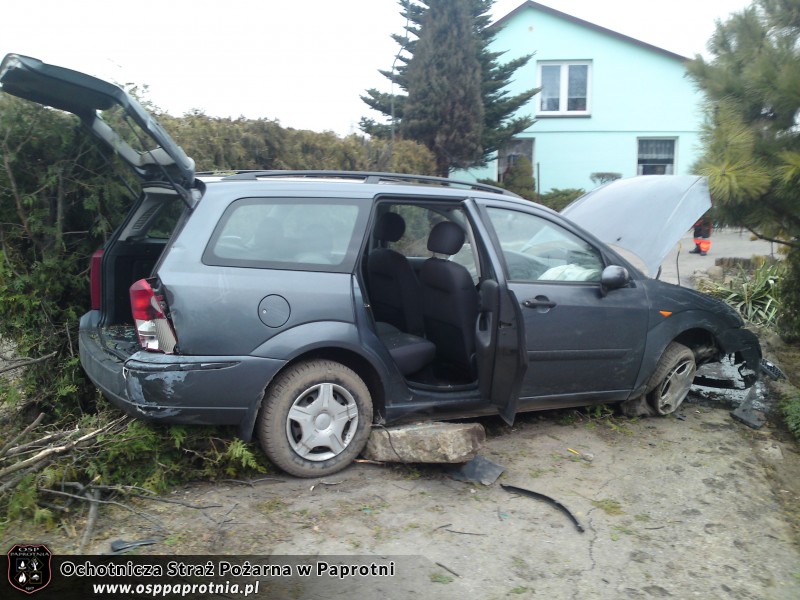 Wypadek drogowy w Lisicach