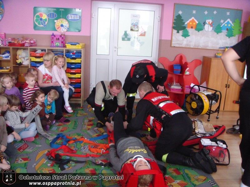 OSP Paprotnia w przedszkolu integracyjnym