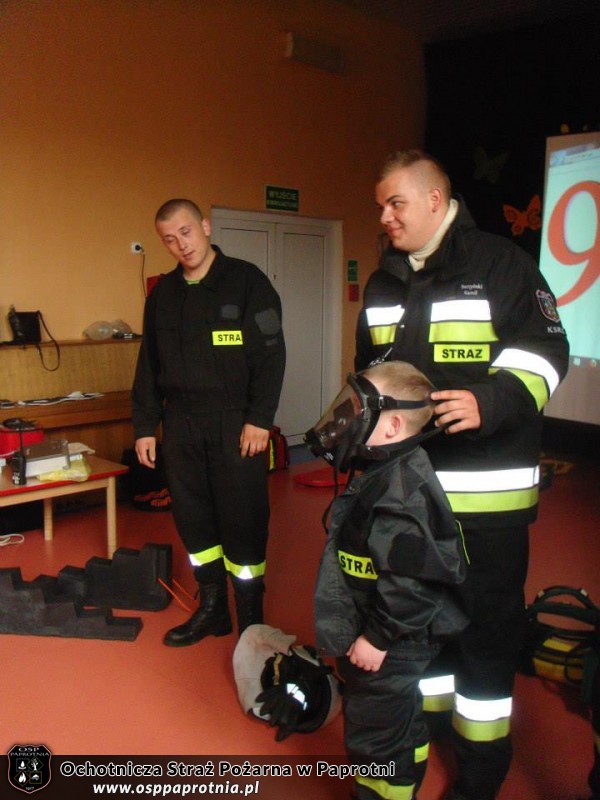 OSP Paprotnia w przedszkolu w Czarnowie